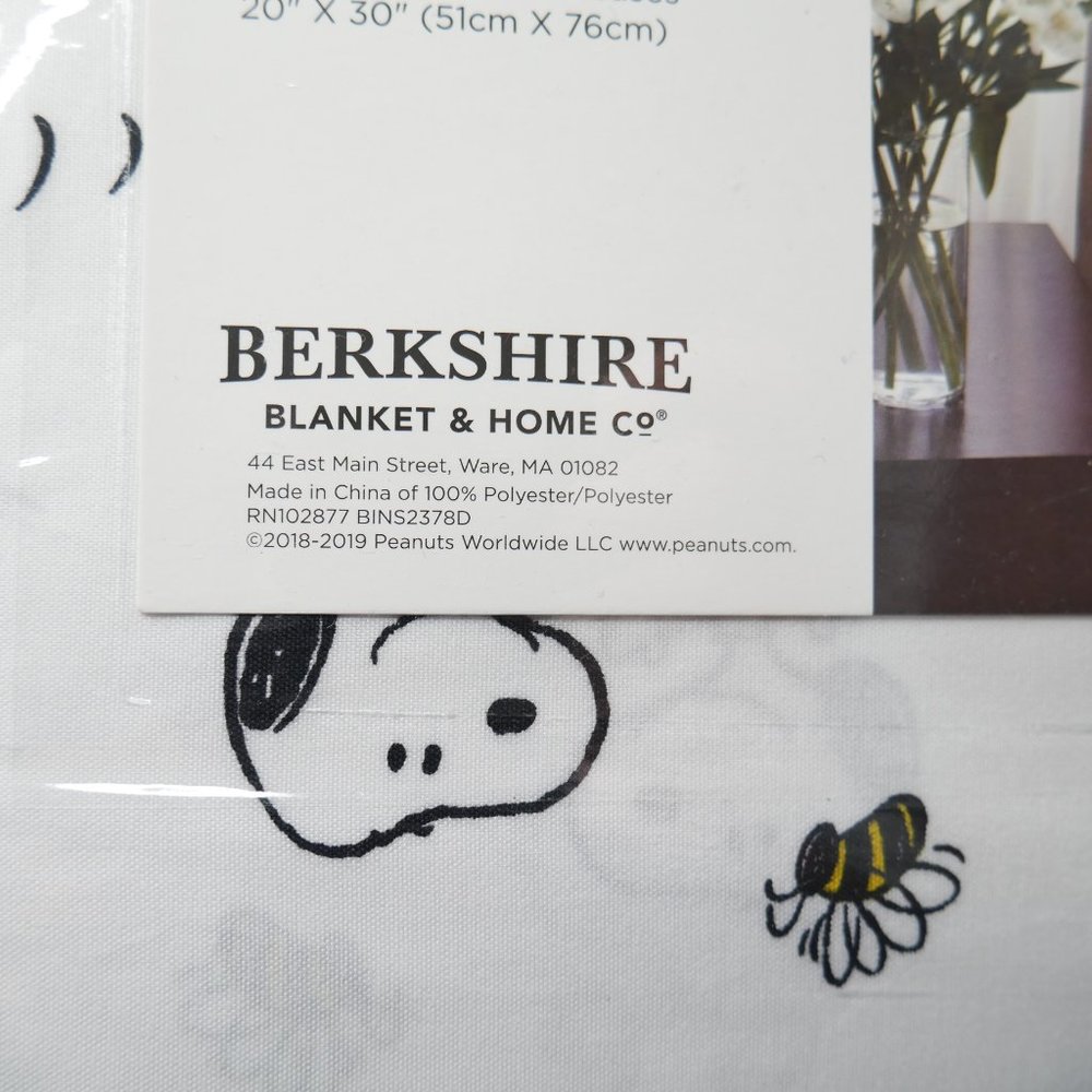 Peanuts Snoopy & Woodstock Spring Easter Egg Queen Sheet Set Springtime - Picture 4 of 4